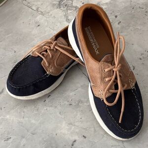 Skechers Women’s Blue and Brown Boat Shoes